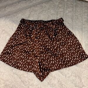 Francesca's Collections Brown Printed Tie-Waist High-Rise Shorts